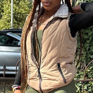 Tan/Brown Women's No-Sleeve Coat